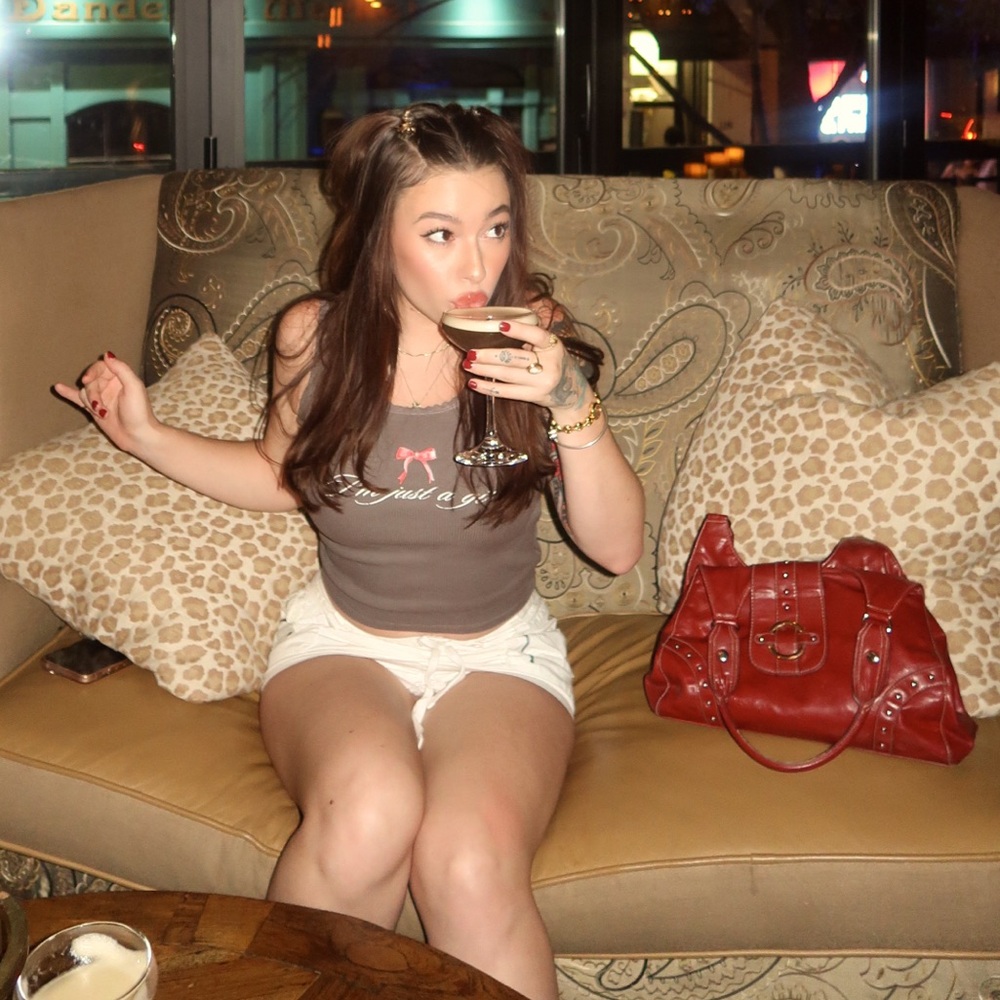 Meet your Posher, Amber